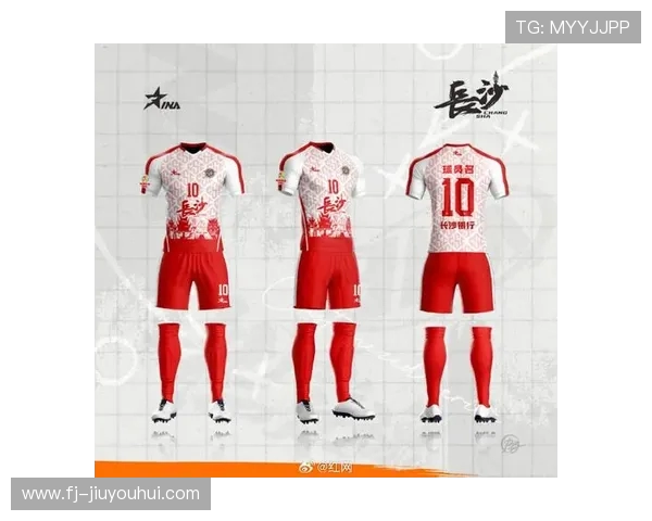 红绿条纹足球队服设计与文化象征意义探讨